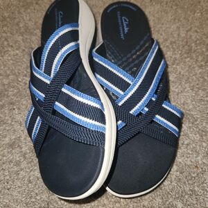 Clarks Cloudsteppers Blue and White Casual Sandals